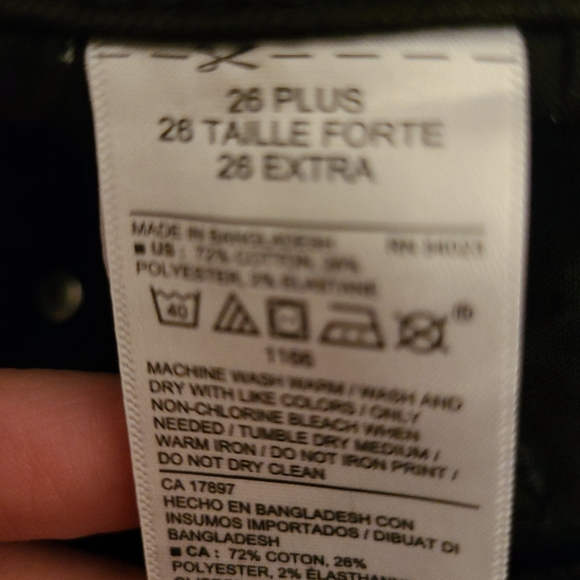 Old Navy Kicker Boot Cut Jeans - Picture 6 of 6